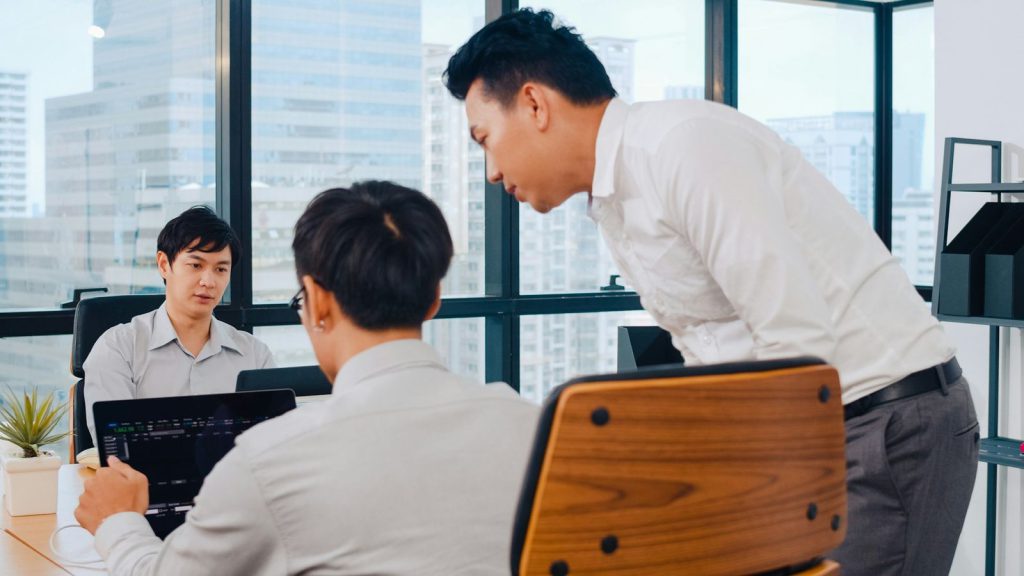 Top HR Challenges When Hiring in the Philippines and How EOR Services Solve Them