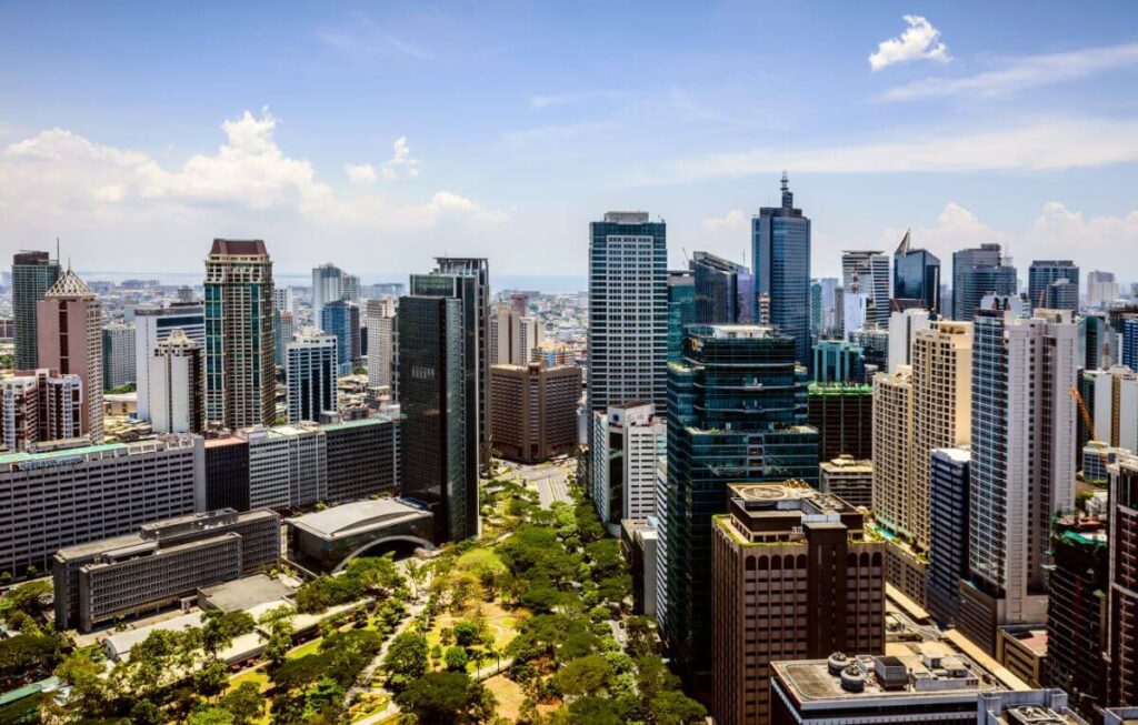 How to Transition from Outsourcing to an EOR Model in the Philippines